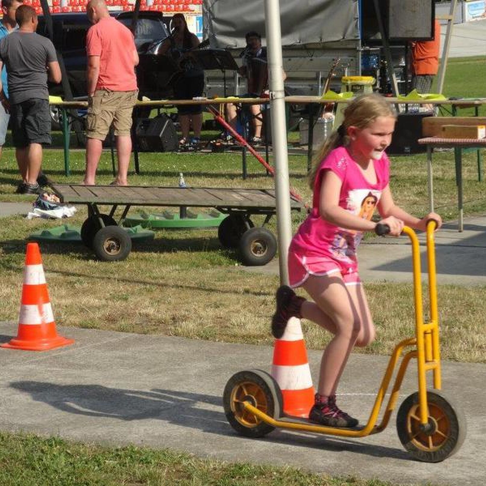 mit dem Roller zurück