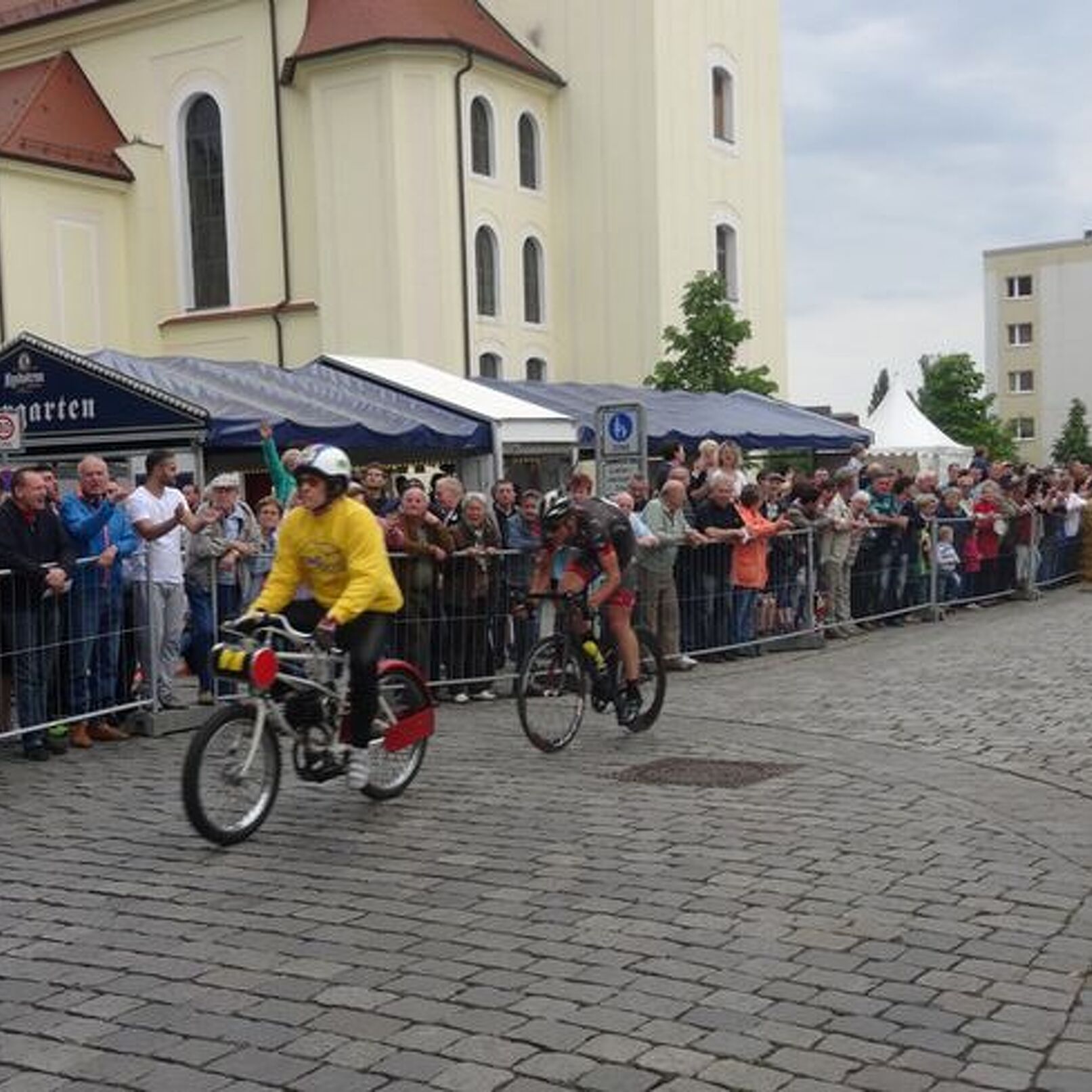 Schäfer mit Bäuerlein beim Forster Dernyrennen