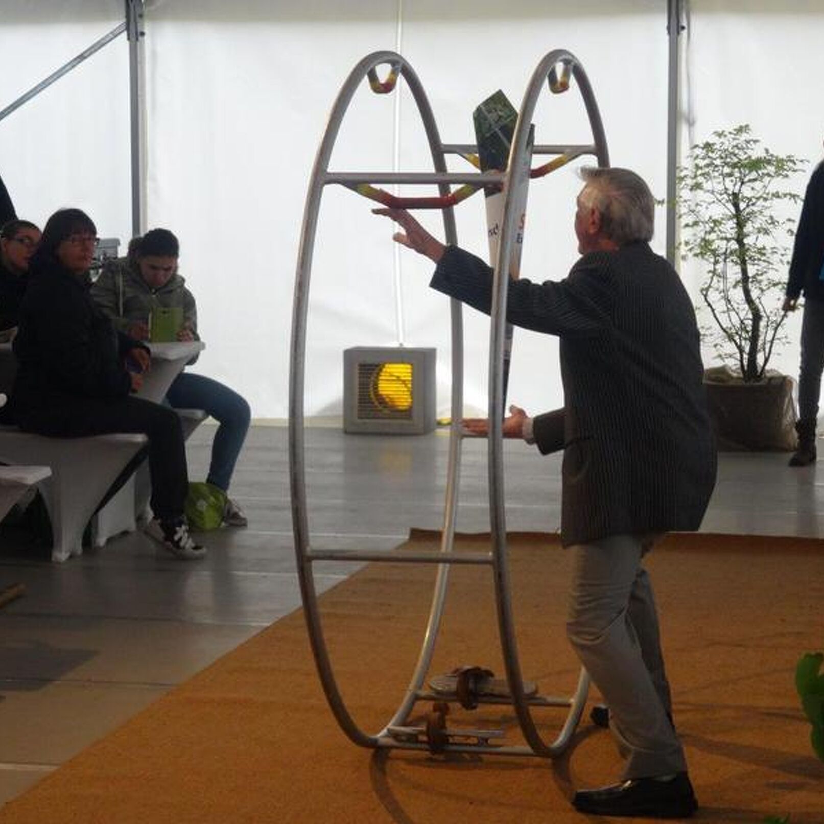 Balancieren im Rhönrad