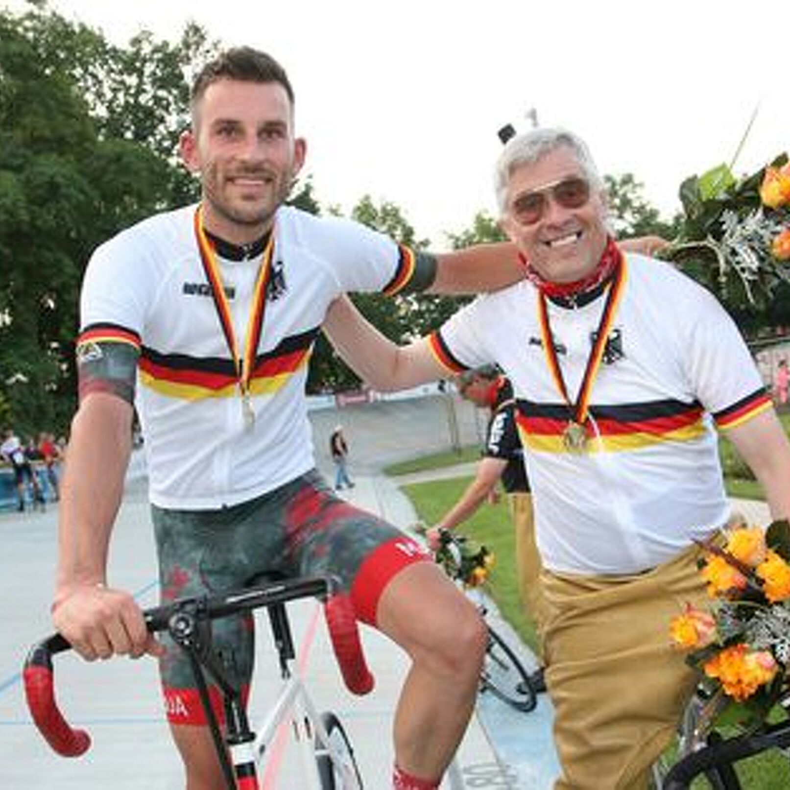 Stefan Schäfer und Schrittmacher Peter Bäuerlein sind zum dritten Mal Deutsche Stehermeister. Foto: Mareike Engelbrecht