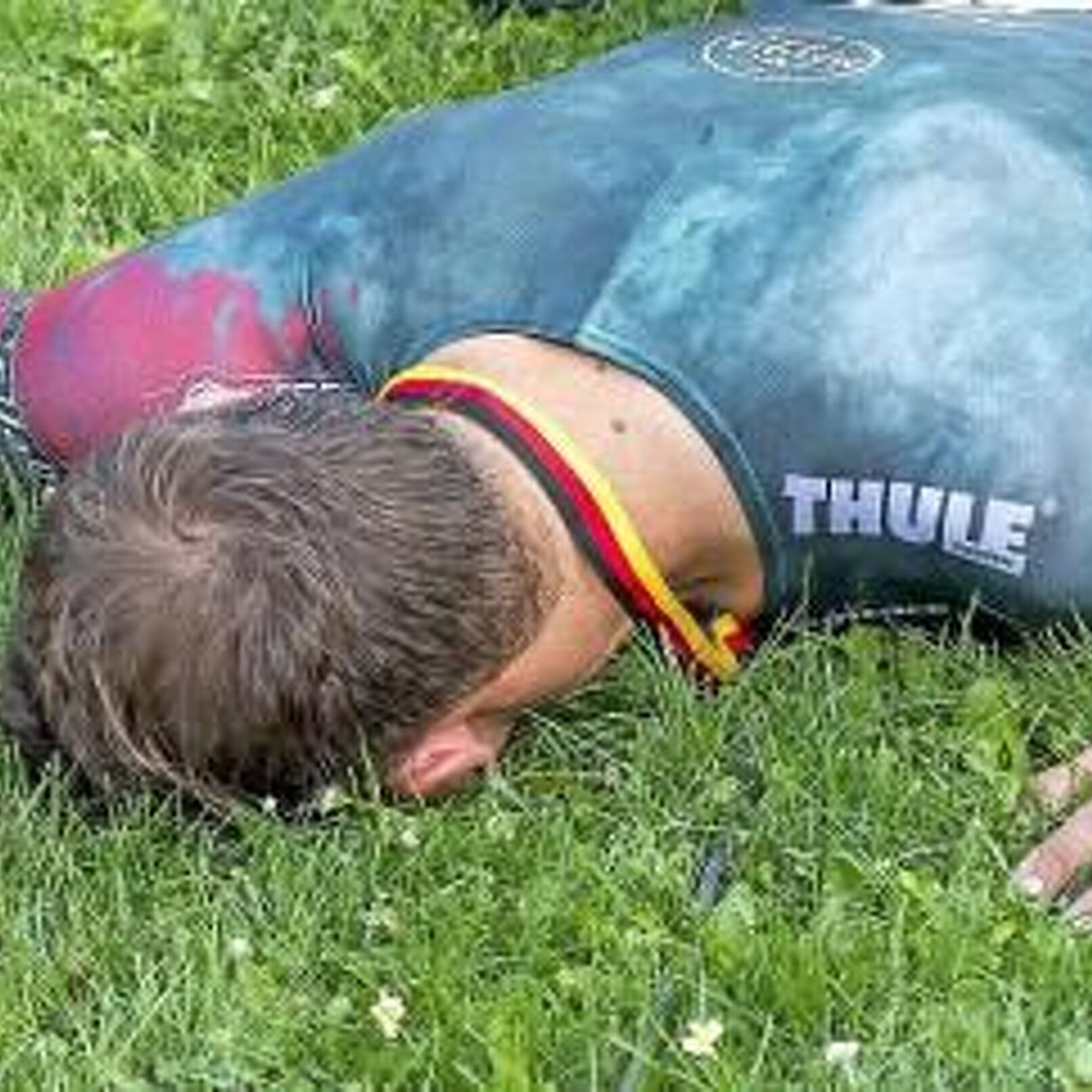 

Grenzerfahrung: Nico Heßlich bestritt am Sonntag in Forst sein erstes Steher-Rennen und belegte sensationell Platz zwei. Mit der Medaille um den Hals ging der Cottbuser nach der Siegerehrung dann k.o. Foto: Frank Hammerschmidt 