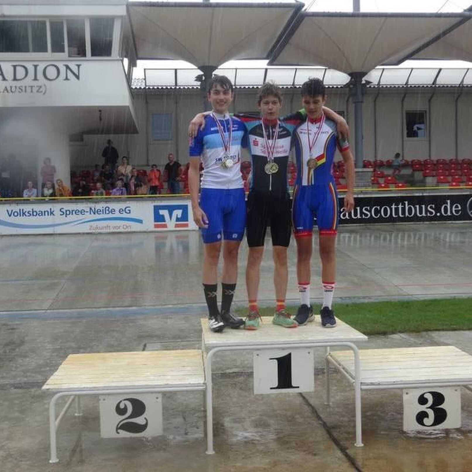 Siegerehrung Schüler U15 Punktefahren
Paul Groß PSV Forst, Henry-Leon Lehmann RSC Cottbus, Maximilian Ott RSV Peitz, v.li.