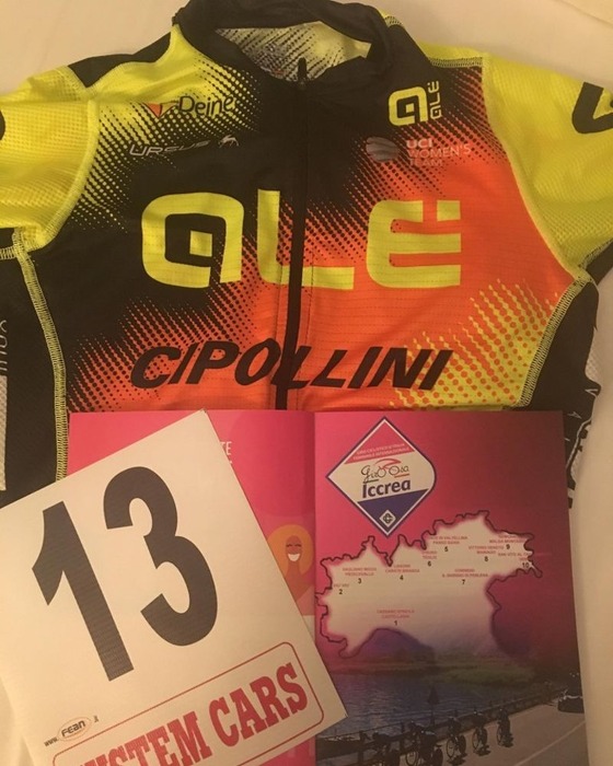 Das Giro-Trikot mit der Glückstartnummer?