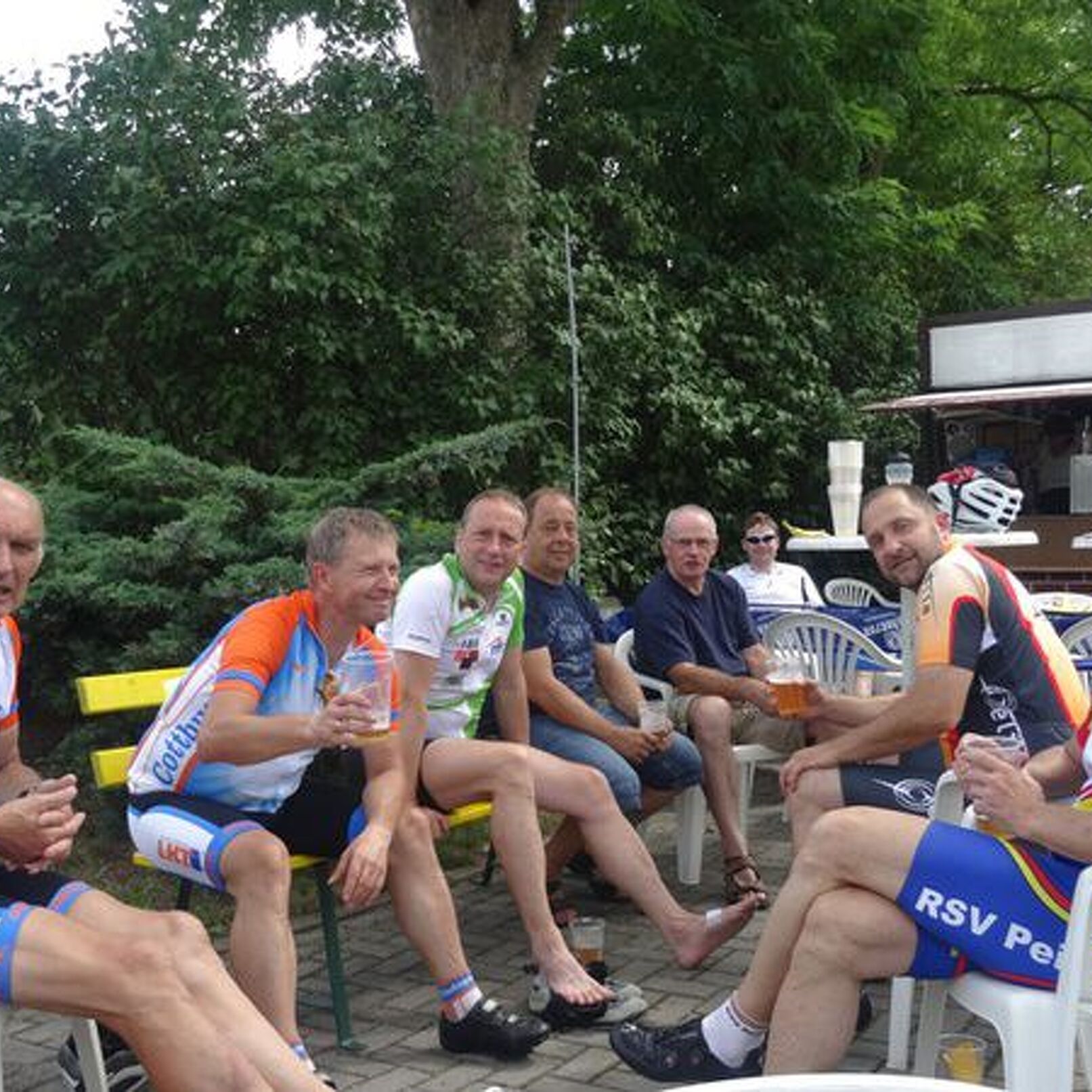 essen, trinken, reden