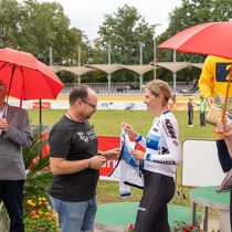 Dank von Romy Kasper an ihren Trainer Mario Vonhof, Foto: Torsten Lorenz