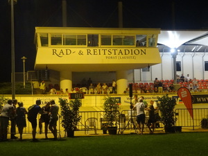 Am Abend im Rad- und Reitstadion