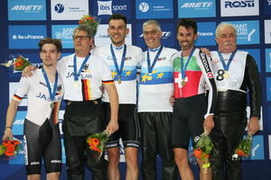 Stefan Schäfer/Peter Bäuerlein (Mitte) holten EM-Gold vor Franz Schiewer/Gerd Gessler (li.) und Giuseppe Atzeni/René Aebi. Foto: Mareike Engelbrecht