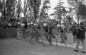 1981 wurden 75 Jahre Radrennbahn gefeiert. Foto: Harry Heinig/Stadtarchiv (Bild: 2/2)