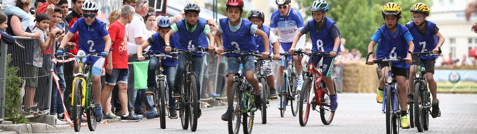 Fette-Reifen-Rennen beim Derny-Cup